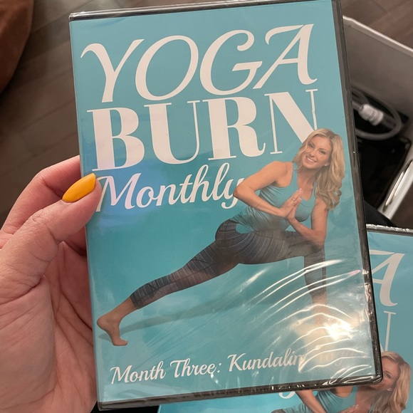 Brand new unopened YOGA BURN - Picture 6 of 8